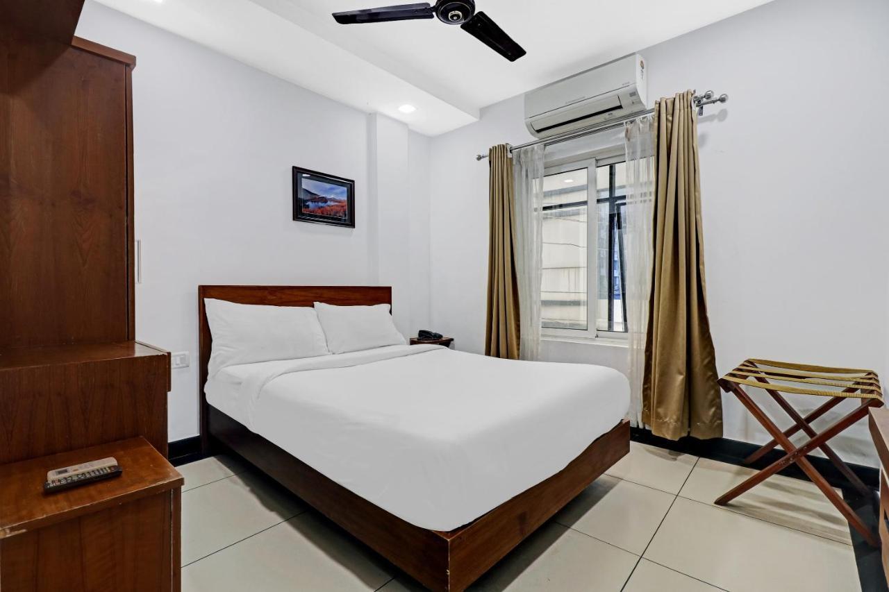 Oyo Townhouse 595 Majestic Inn Kochi المظهر الخارجي الصورة